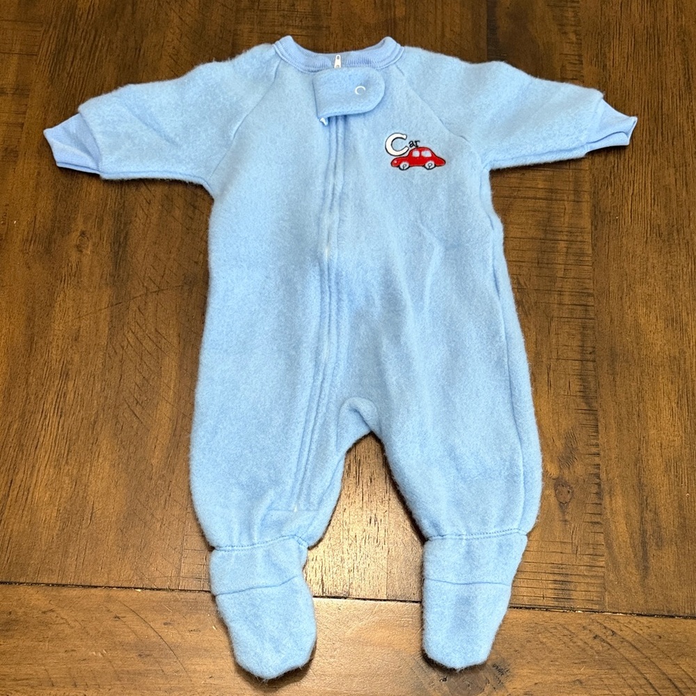 Rare Vintage Carters Blue Sleeper with Car Design